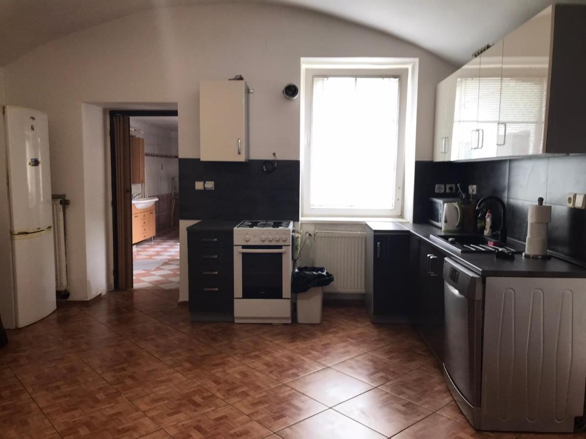Dvacitka Lägenhet Ceske Budejovice Exteriör bild