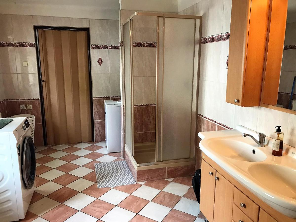 Dvacitka Lägenhet Ceske Budejovice Exteriör bild