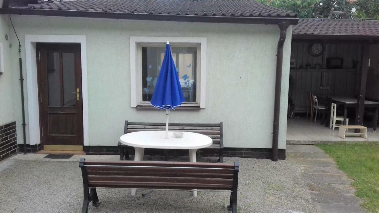 Dvacitka Lägenhet Ceske Budejovice Exteriör bild