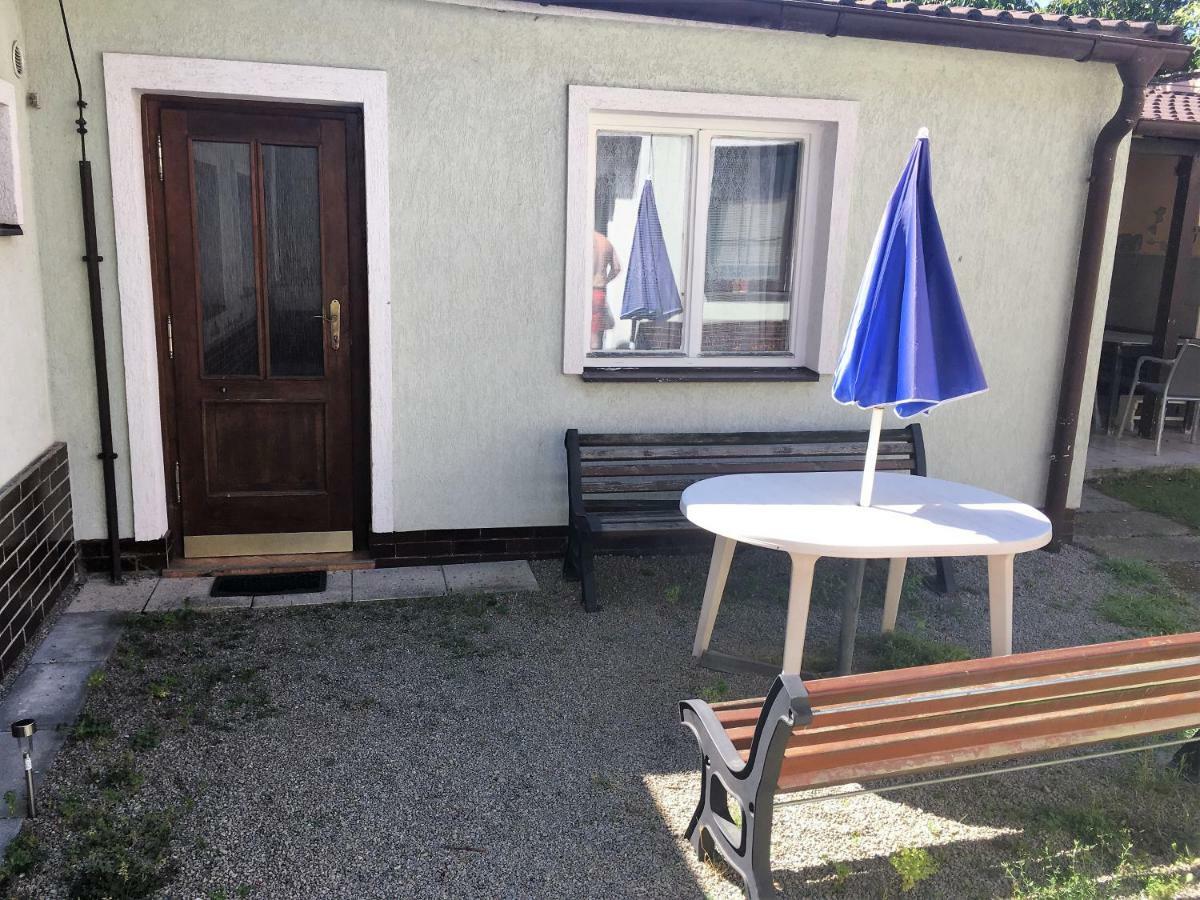 Dvacitka Lägenhet Ceske Budejovice Exteriör bild